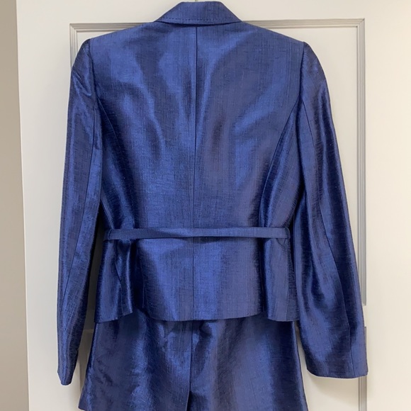 Albert Nipon Stunning Elegant Blue Suit size 2 - Picture 5 of 10